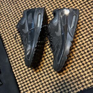 Nike Women's Black Air Max Sneakers